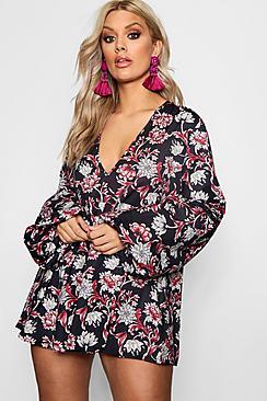 Boohoo Plus Evie Floral Smock Dress