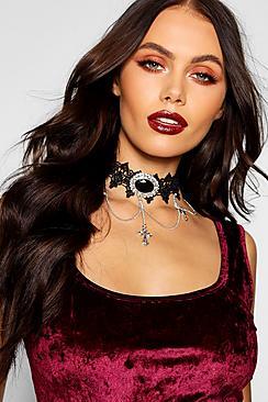 Boohoo Lace And Chain Cross Choker