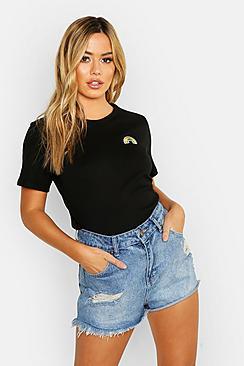 Boohoo Petite Rainbow Badge T-shirt