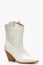 Boohoo Pull On Pointed Western Boots