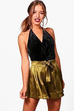Boohoo Petite Ellie Eyelet Tie Luxe Woven Shorts