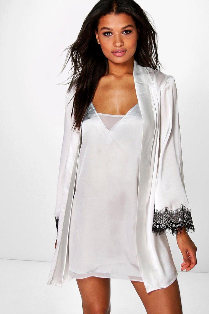 Boohoo Alice Lace Sleeve Kimono Robe Cream