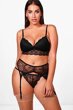 Boohoo Plus Lucy Lace Suspender Belt