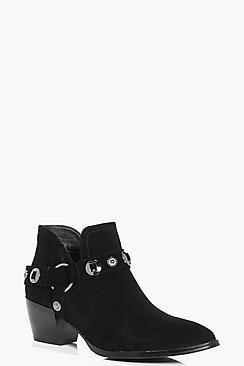 Boohoo Clara Buckle Trim Western Boot