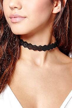 Boohoo Lucia Laser Cut Suedette Choker