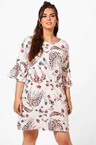 Boohoo Plus Eva Frill Sleeve Printed Shift Dress