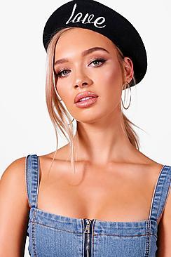 Boohoo Erin Love Slogan Beret
