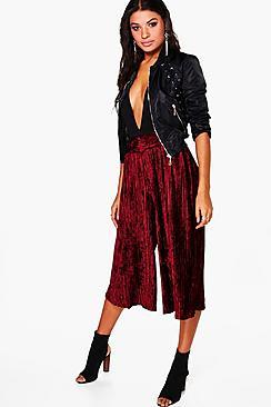 Boohoo Jen Pleated Velvet Culottes