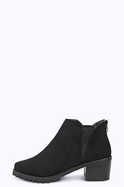 Boohoo Amy Cleated Pointed Suedette Chelsea Boot