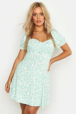 Boohoo Plus Ruched Detail Floral Skater Dress