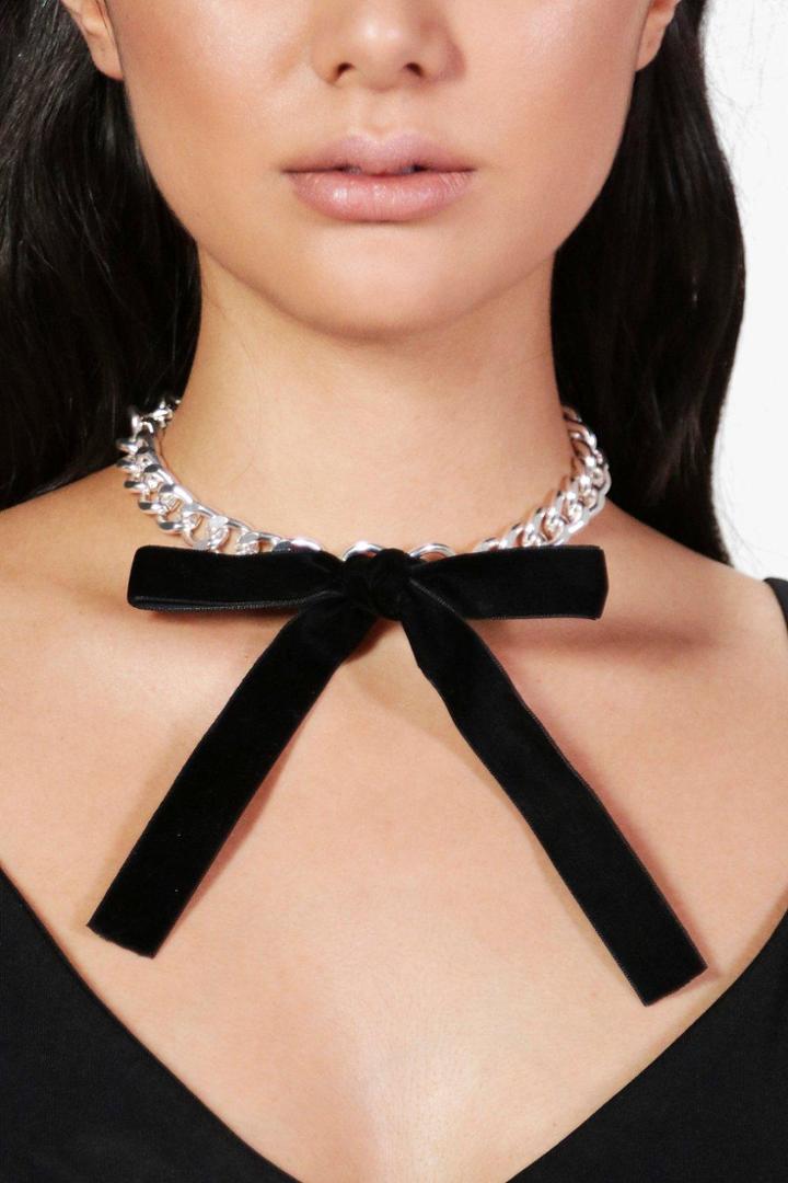 Boohoo Millie Velvet Tie Chain Choker Silver