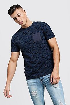 Boohoo All Over Camo Print Regular Pocket Detail Tee