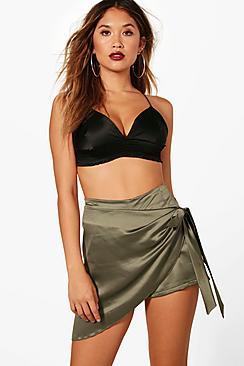Boohoo Bella Wrap Over Tie Side Skort In Satin