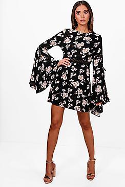 Boohoo Tasha Floral Crochet Waist Skater Dress