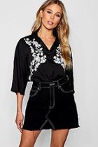 Boohoo Jayne Embroidered Contrast Shirt