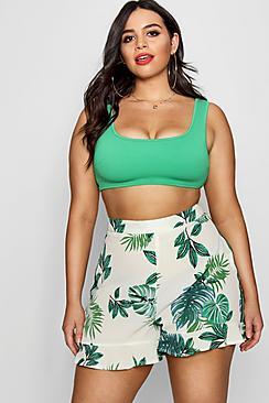 Boohoo Plus Palm Print Ruffle Hem Short