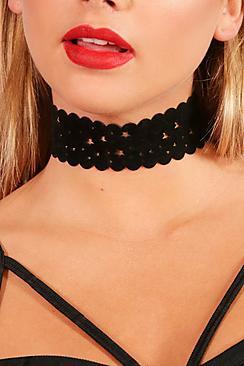 Boohoo Julia Lasercut Star Scallop Choker