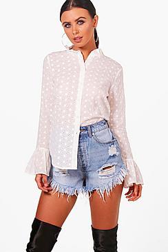 Boohoo Petite Isla Broderie Anglaise Blouse