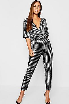 Boohoo Petite Dogtooth Trouser