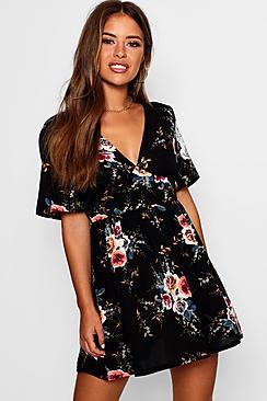 Boohoo Petite Woven Floral Plunge Skater Dress