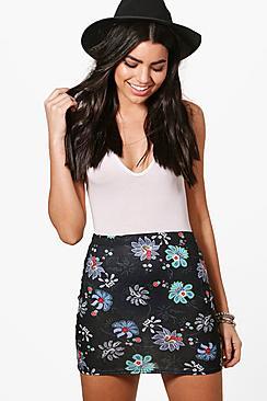 Boohoo Sakari Bohemian Floral Mini Skirt