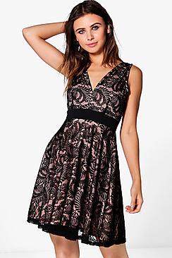 Boohoo Bonnie Plunge All Over Lace Skater Dress