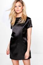Boohoo Petite Lily Satin Luxe Shift Dress Black