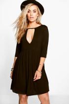 Boohoo Plus Valerie V Neck Swing Dress Black