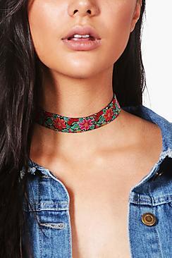 Boohoo Madeleine Floral Embroidered Choker