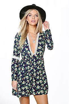 Boohoo Cassandra Floral Lace Panel Skater Dress