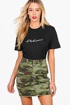 Boohoo Yasmin Woman Signature T-shirt