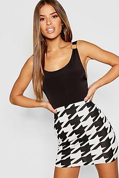 Boohoo Petite Dogtooth Bodycon Mini Skirt
