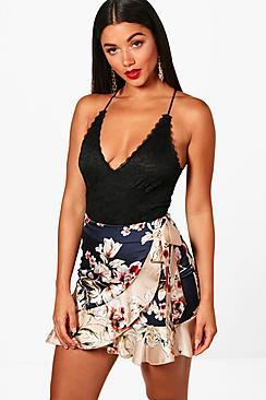 Boohoo Nadia Woven Contrast Floral Sateen Mini Skirt