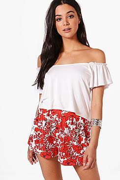 Boohoo Rita Red Floral Shorts