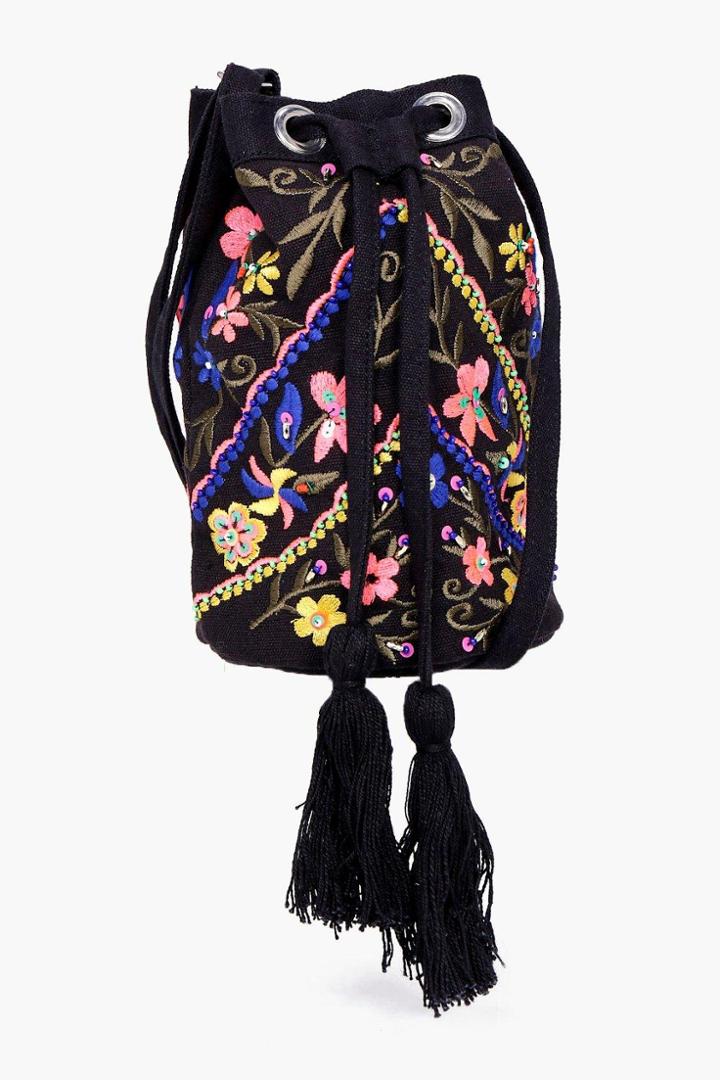 Boohoo Mae Floral Embroidered Duffle Bag Black