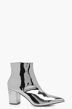 Boohoo Freya Metallic Pointed Ankle Boot