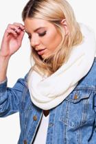 Boohoo Rosie Oversize Snood Cream