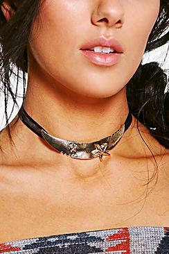Boohoo Isabelle Metal Detail Stripe Mesh Choker