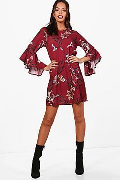 Boohoo Martha Extreme Ruffle Floral Shift Dress