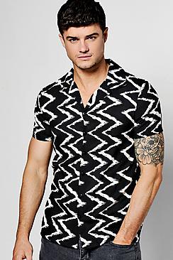 Boohoo Zig Zag Print Revere Collar Shirt