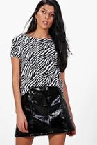 Boohoo Daisy Zebra Boxy T-shirt