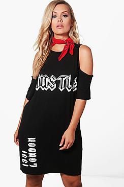 Boohoo Plus Kelly Open Shoulder Printed T-shirt Dress