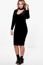 Boohoo Plus Loren Velvet Choker Dress