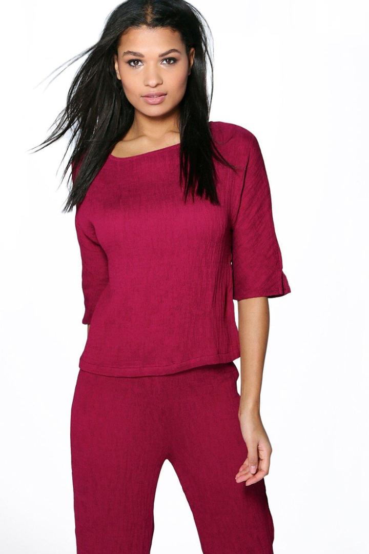 Boohoo Lois Crinkle Boxy Top Wine