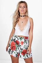 Boohoo Plus Jessica Floral Flippy Short