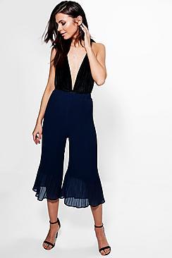 Boohoo Lua Pleated Hem Detail Wide Leg Culottes