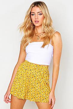 Boohoo Ditsy Floral Shorts