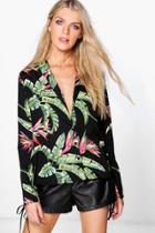 Boohoo Sophia Printed Plunge Neck Shirt Black