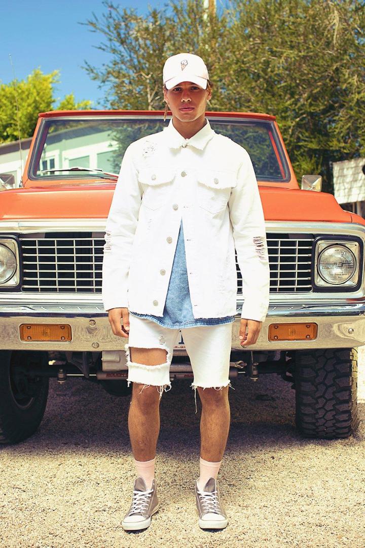 Boohoo Heavily Distressed White Jean Jacket White