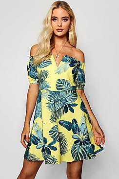 Boohoo Zea V Bar Ruffle Sleeve Skater Dress